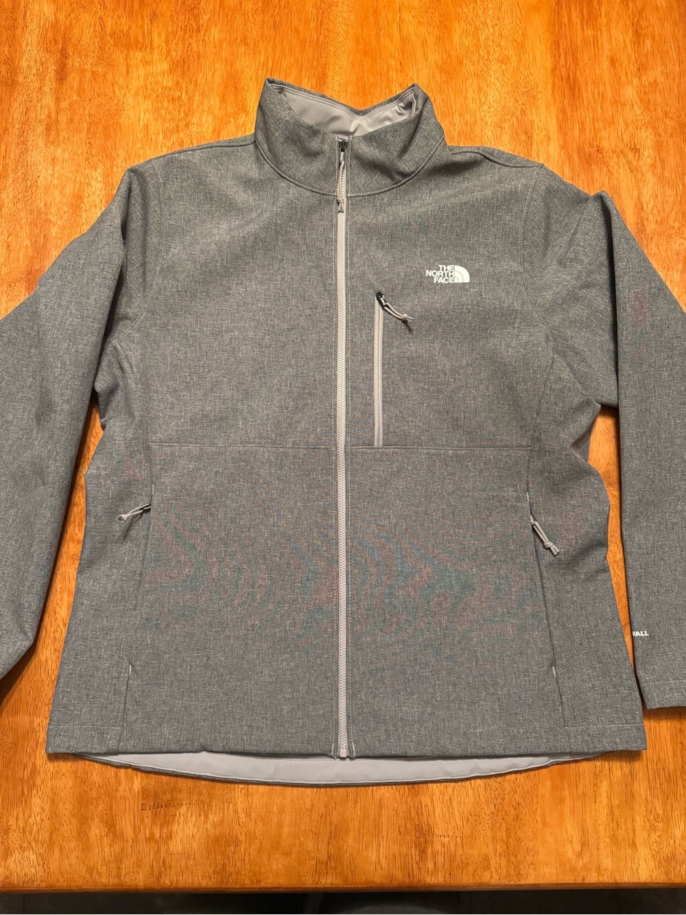 The North Face Womenās Gray Softshell Jacket - Full Zip X-Large
